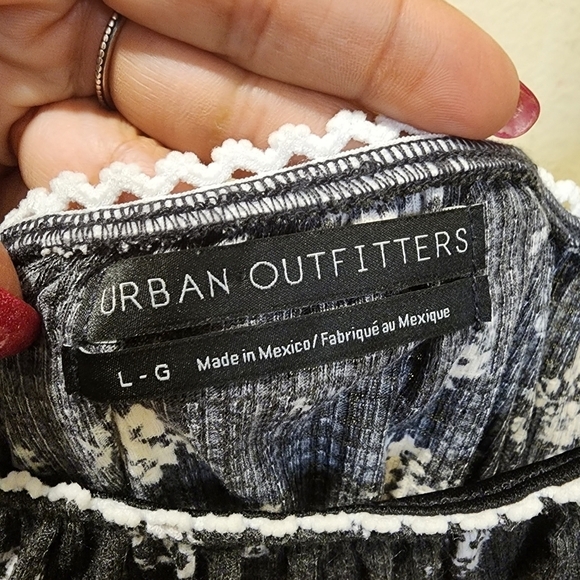 Urban Outfitters short rushed Gray and white minidress size L - Picture 2 of 8